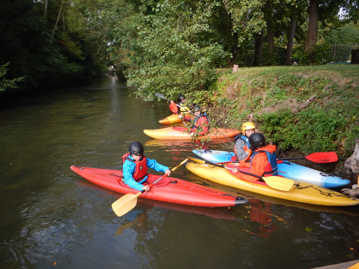 Descente de l’Eure le 16 Octobre Club de CanoëKayak de Versailles